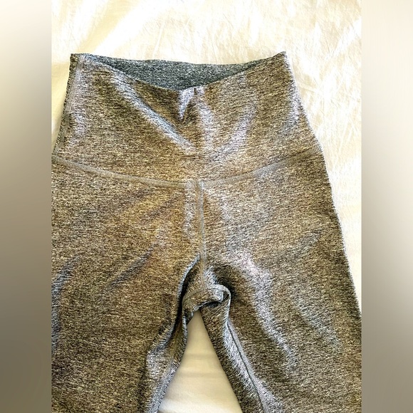 Beyond Yoga Shine High-waisted Midi Legging - Picture 3 of 8